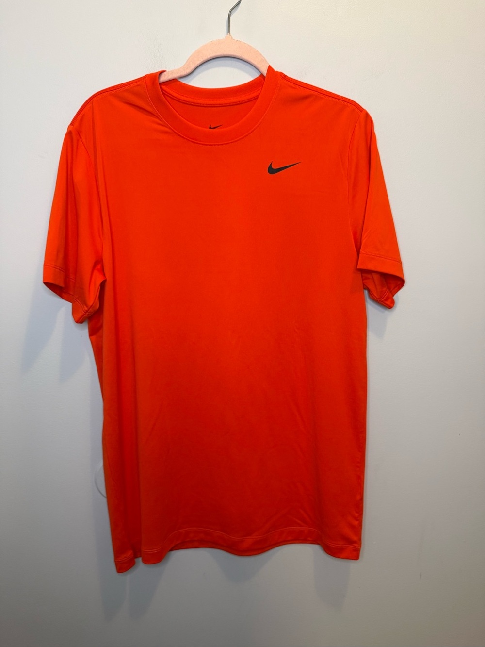 Nike Men's Orange Dri-FIT Legend Fitness T-Shirt Size Large
